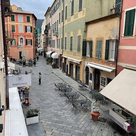 Appartamento In Centro Storico Finale Ligure Exteriör bild